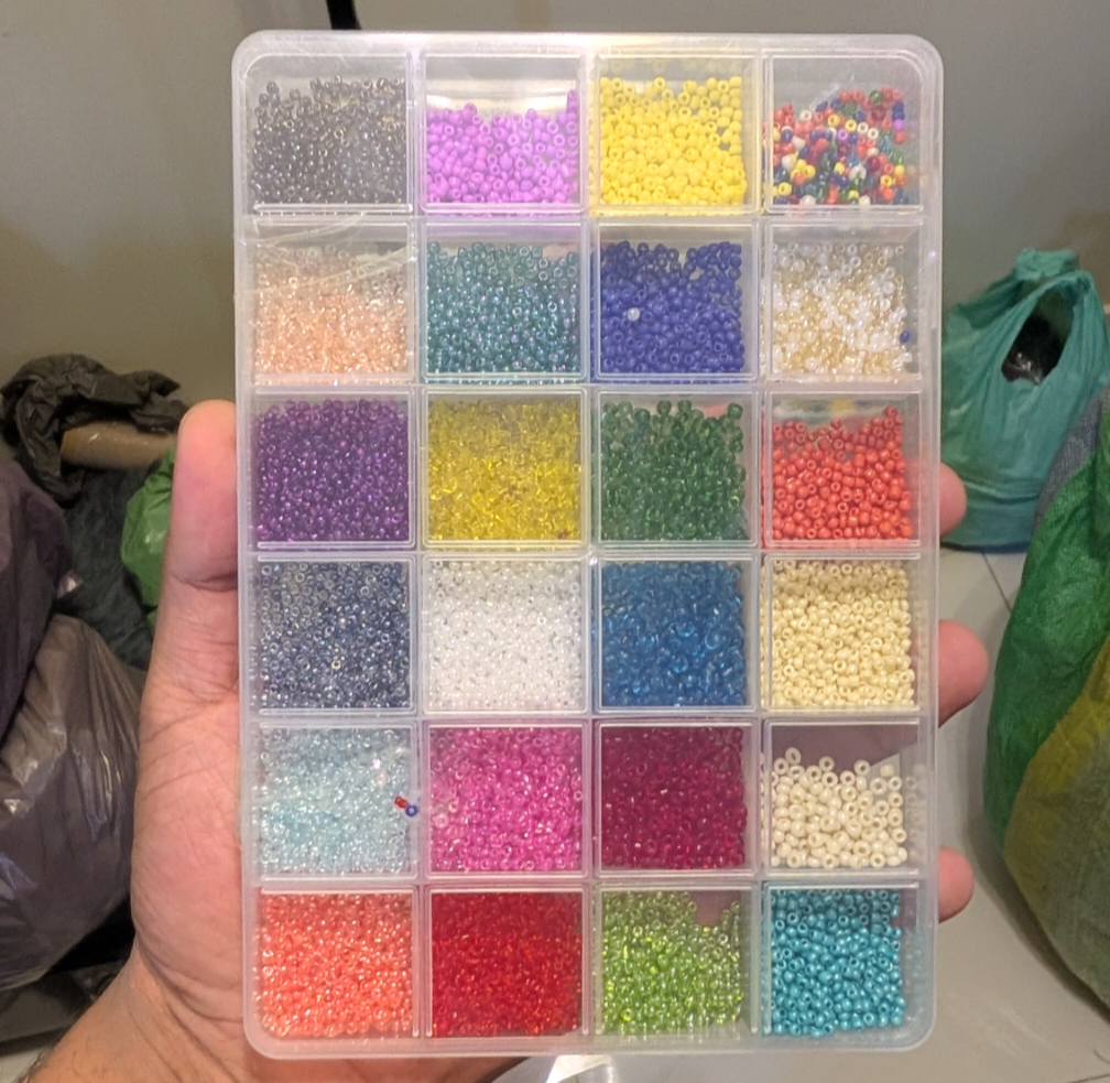 7000+ Premium Seed Beads Kit Box – 24 Luxury Colors for Jewelry Making, Bracelet, Necklace & DIY Crafts