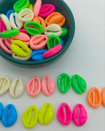 50 Pcs Mix Color Cowrie Shell Beads – Premium Quality